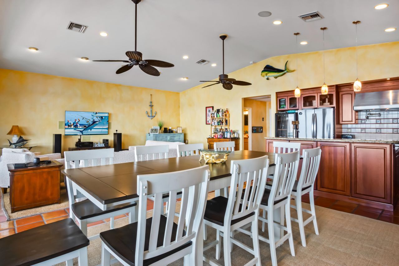 556 E Caribbean Drive, Summerland Key, FL 33042 Photo