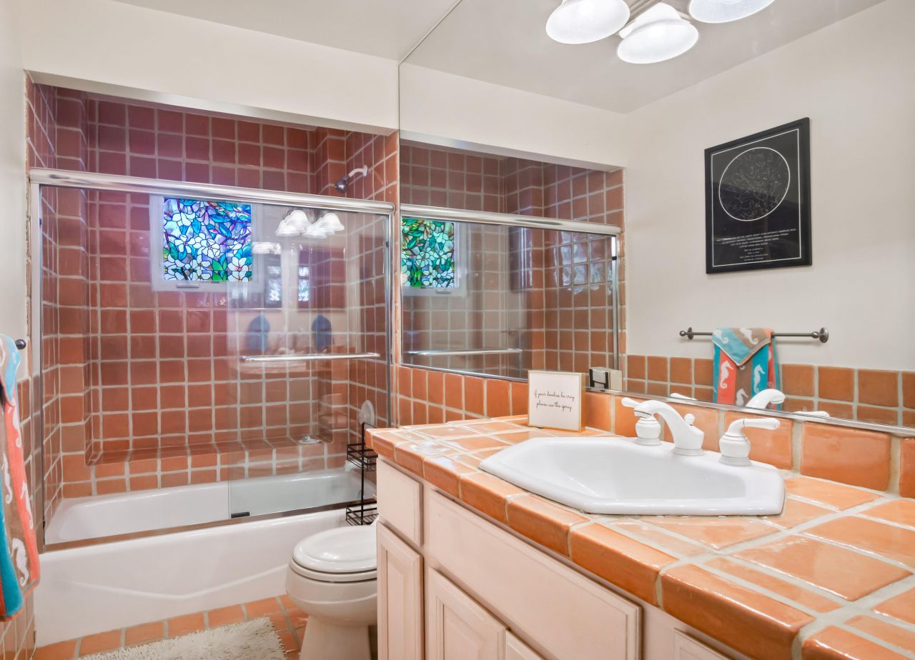 556 E Caribbean Drive, Summerland Key, FL 33042 Photo