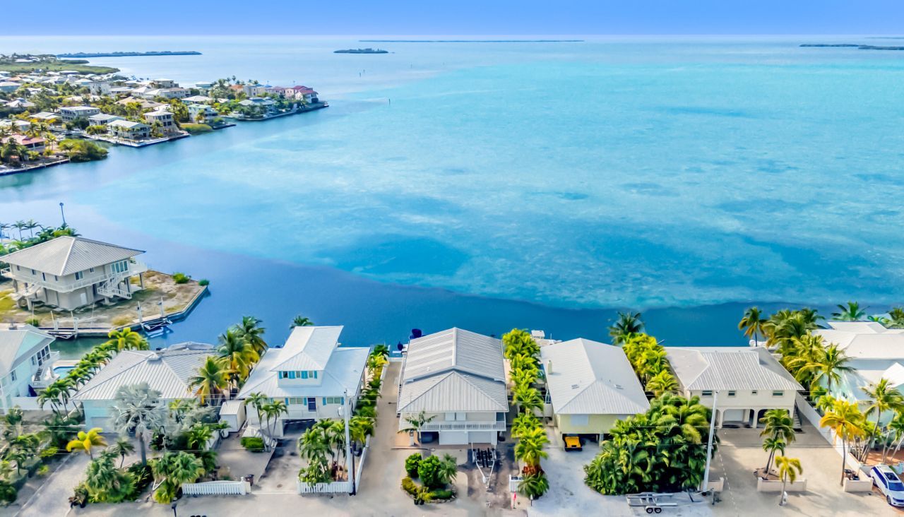 556 E Caribbean Drive, Summerland Key, FL 33042 Photo