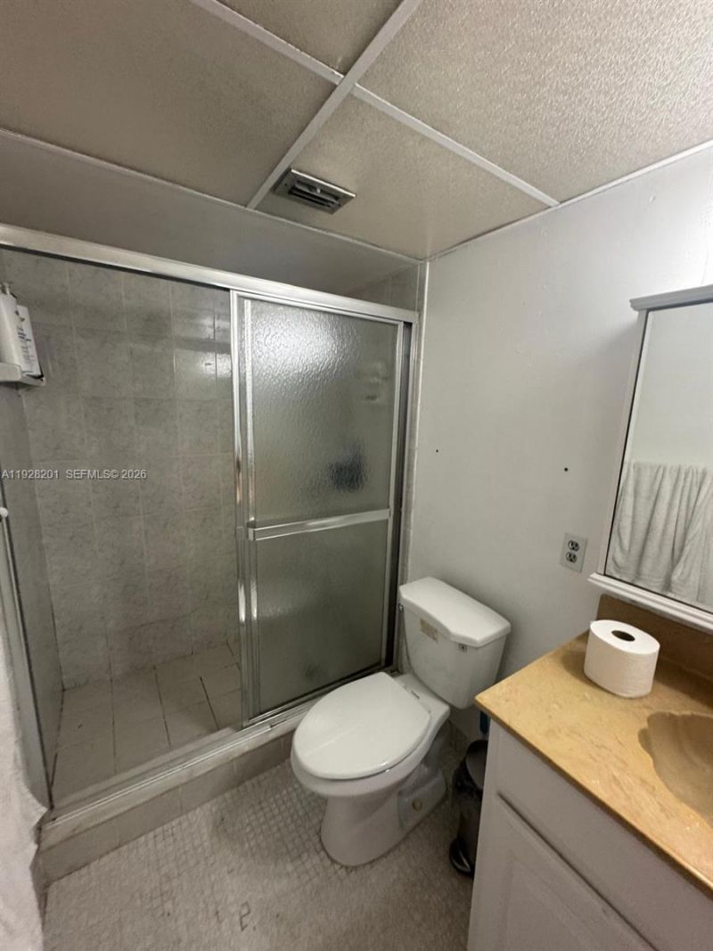 2800 Someset Dr, Unit 404, Lauderdale Lakes, FL 33311 Photo