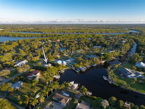 3842 SW Saint Lucie Ln, Palm City, FL 34990