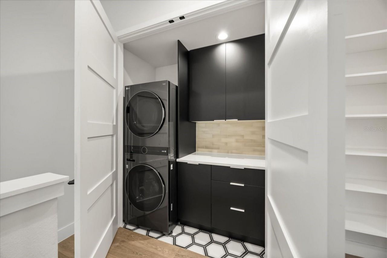 1929 S Lakemont Avenue, Winter Park, FL 32792 Photo