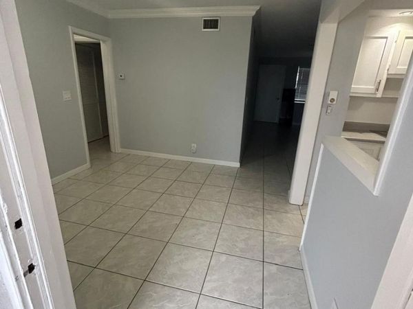 1310 NW 43rd Avenue, Unit 303, Lauderhill, FL 33313