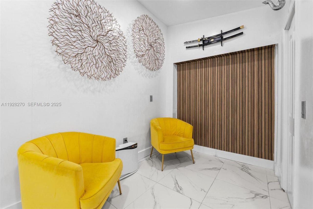 8822 NW 112th Ter, Hialeah Gardens, FL 33018 Photo