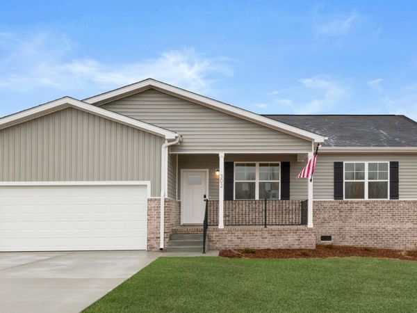 192 Stoneview Drive, Crossville, TN 38571