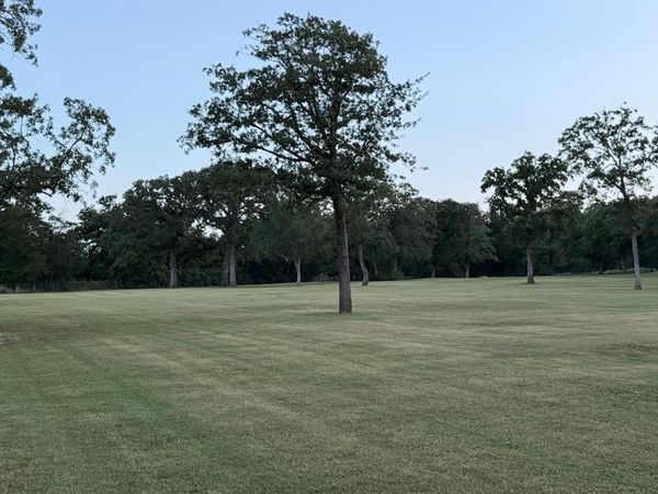 1044 Private Road 7039, Lexington, TX 78947