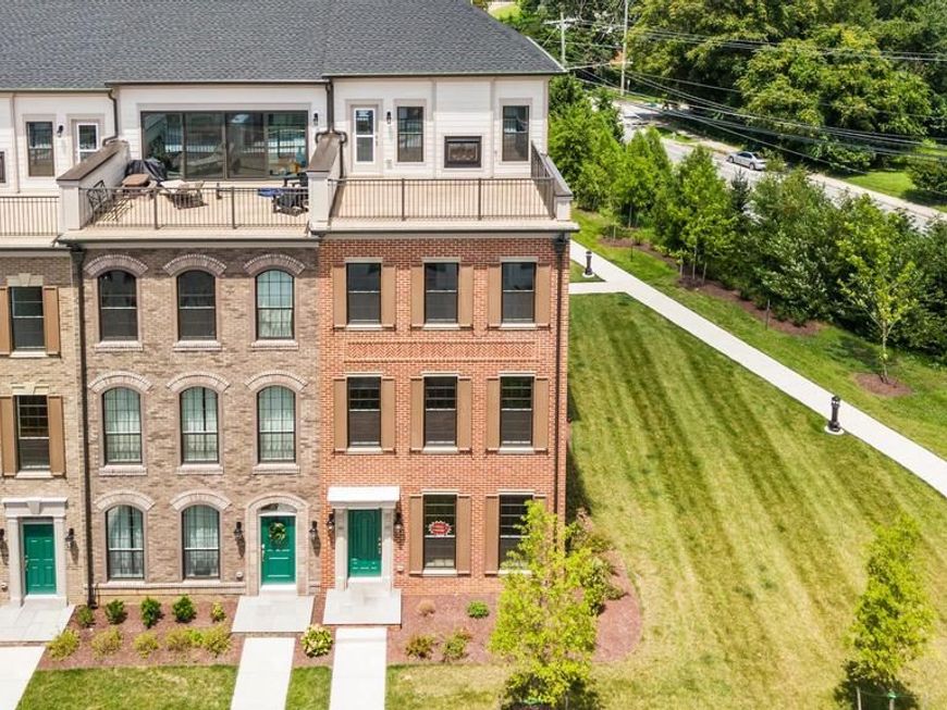 623 Trimaran Way, Oxon Hill, MD 20745 Main Photo