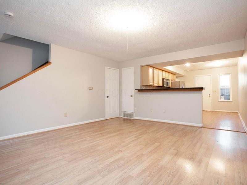 3246 Summerdale Lane, Unit 34, Columbus, OH 43221 Photo 3