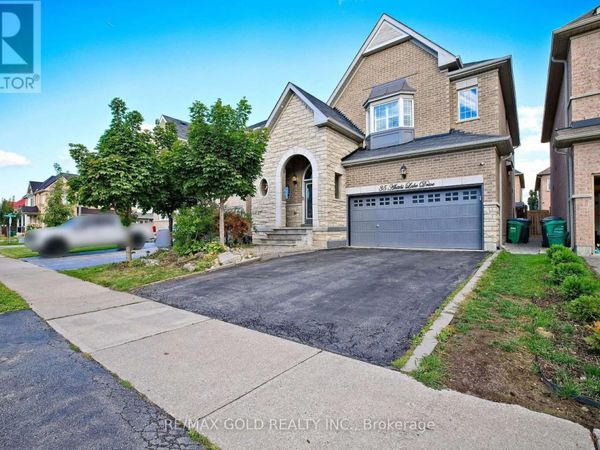 35 Abitibi Lake Drive, Brampton (Sandringham-Wellington), ON L6R0Y3