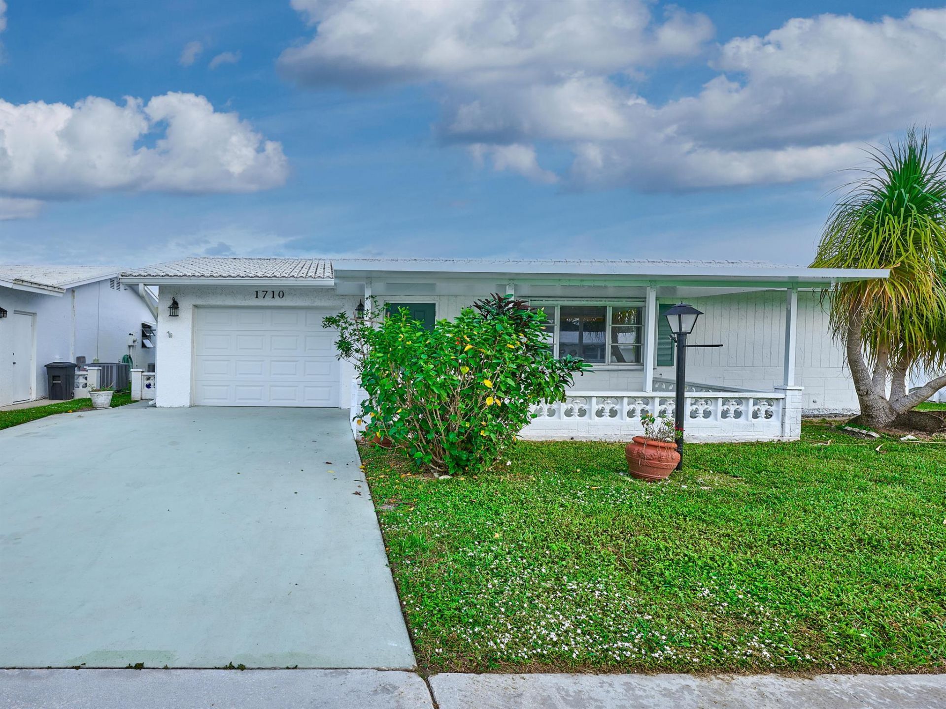 1710 SW 22nd Street, Boynton Beach, FL 33426 Photo