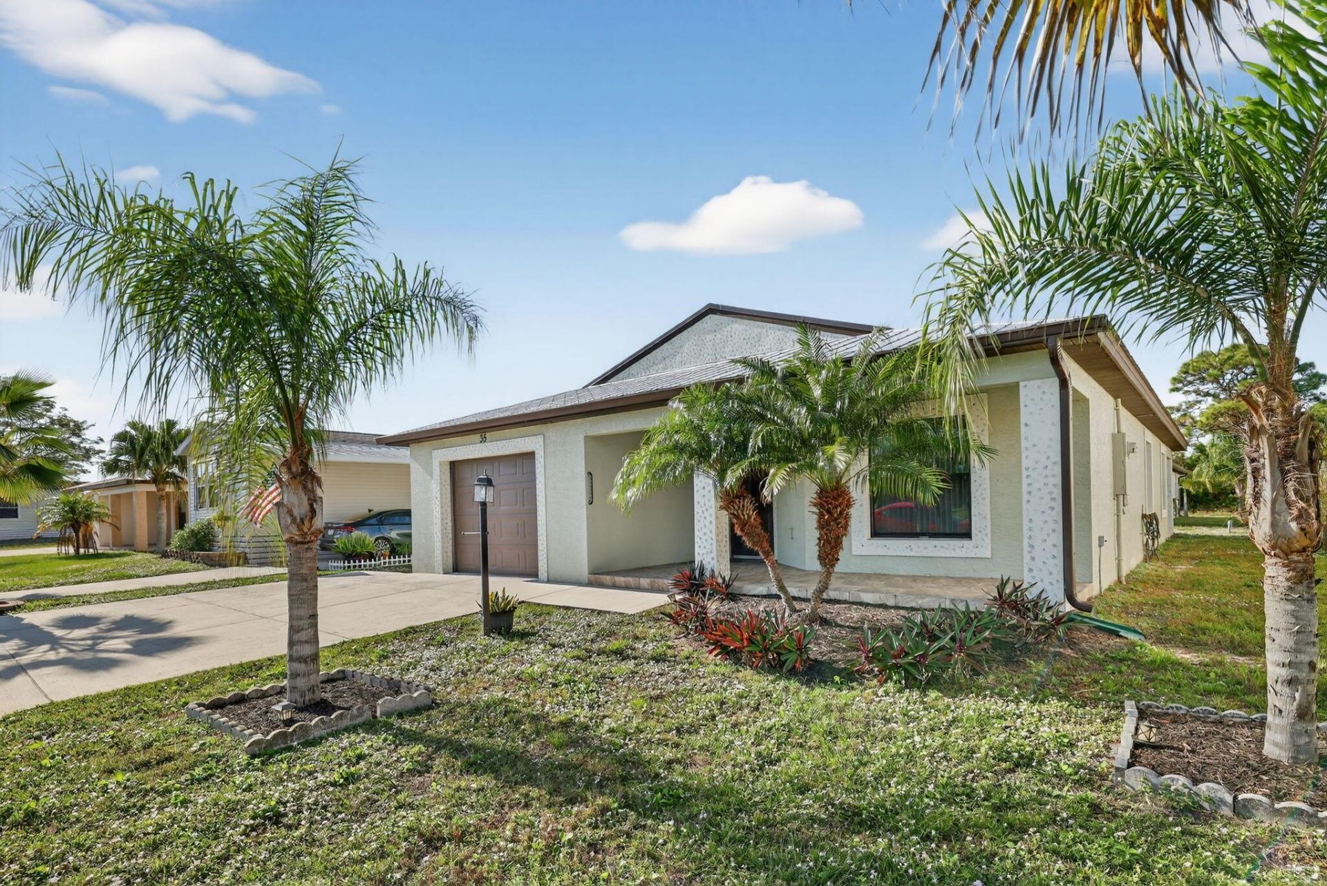 35 S Alhambra Lane, Port Saint Lucie, FL 34952 Photo