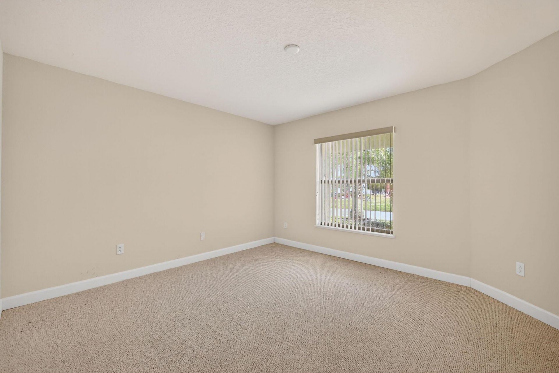 35 S Alhambra Lane, Port Saint Lucie, FL 34952 Photo