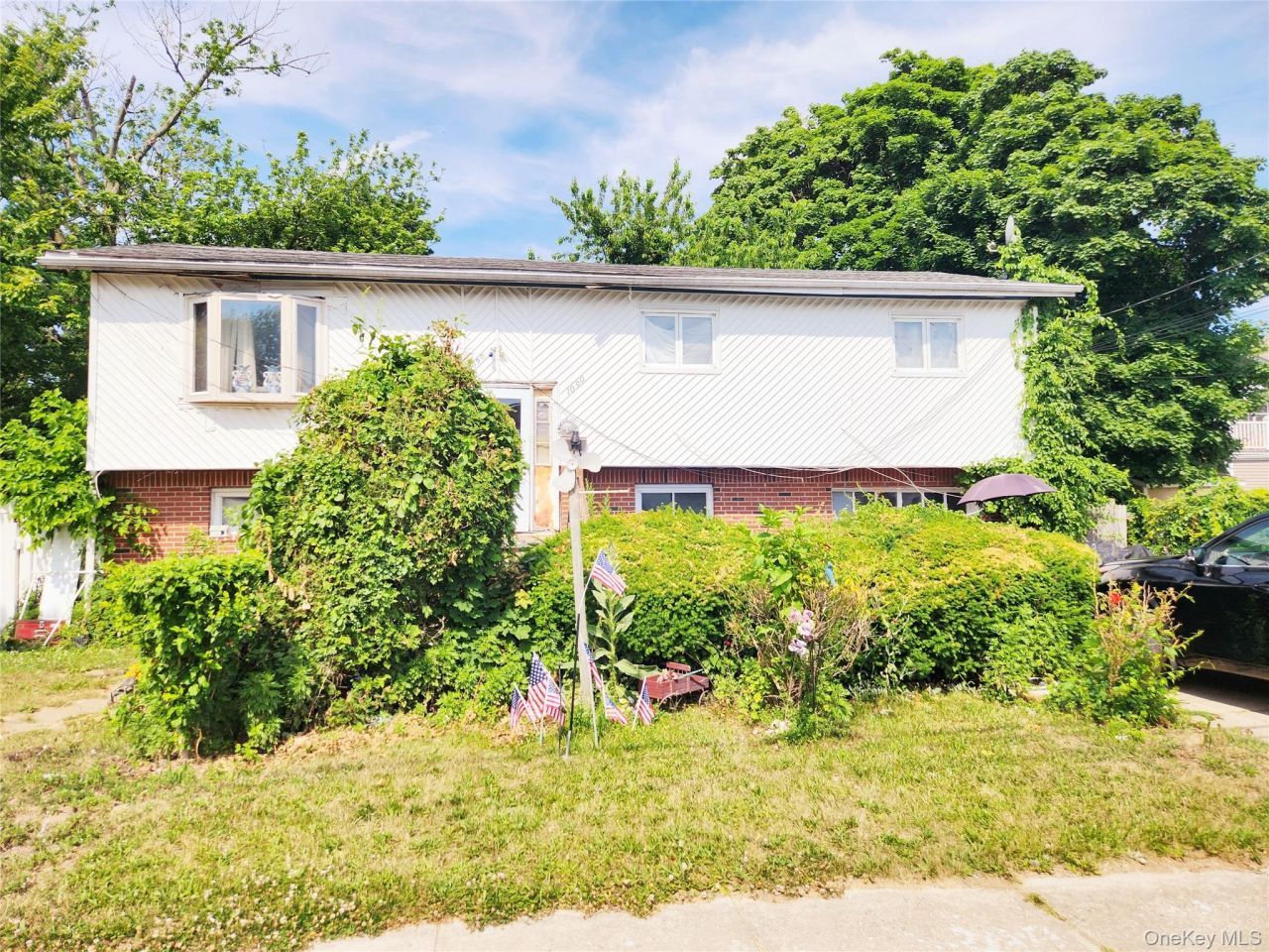 1090 Pinebrook, West Hempstead, NY 11552 Main Photo