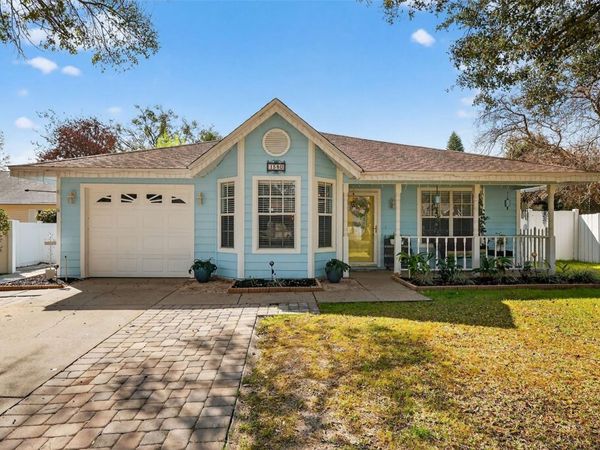 1580 DORSET DRIVE, MOUNT DORA, FL 32757