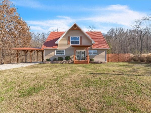 14859 E Black Oak Road, Fayetteville, AR 72701