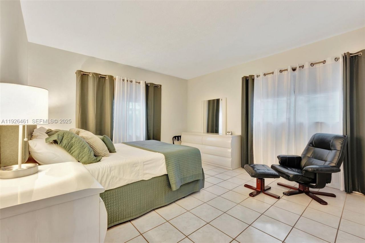 221 SE 9th Ave, Unit 102, Pompano Beach, FL 33060 Photo