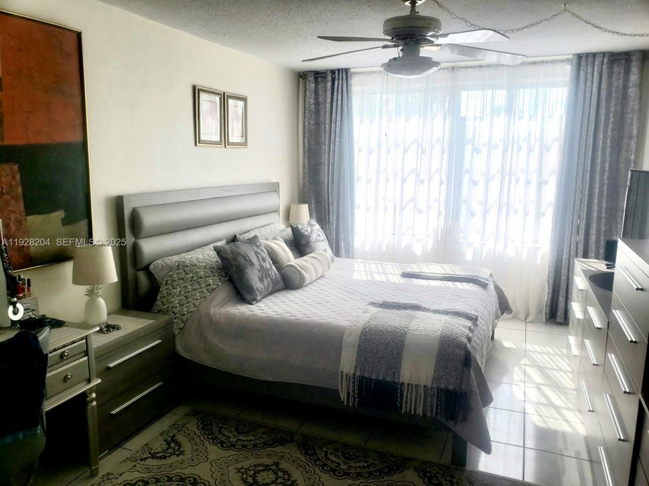 18900 NE 14th Ave, Unit D-205, Miami, FL 33179 Photo