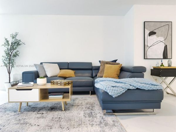 11390 NW 37th St, Coral Springs, FL 33065