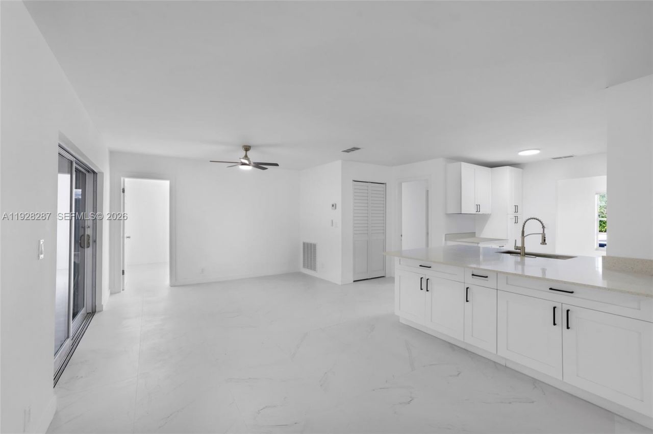 11390 NW 37th St, Coral Springs, FL 33065 Photo