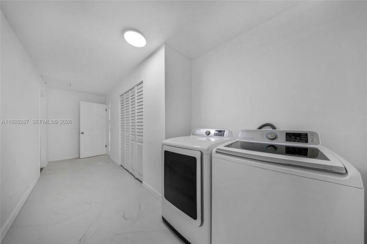 11390 NW 37th St, Coral Springs, FL 33065 Photo