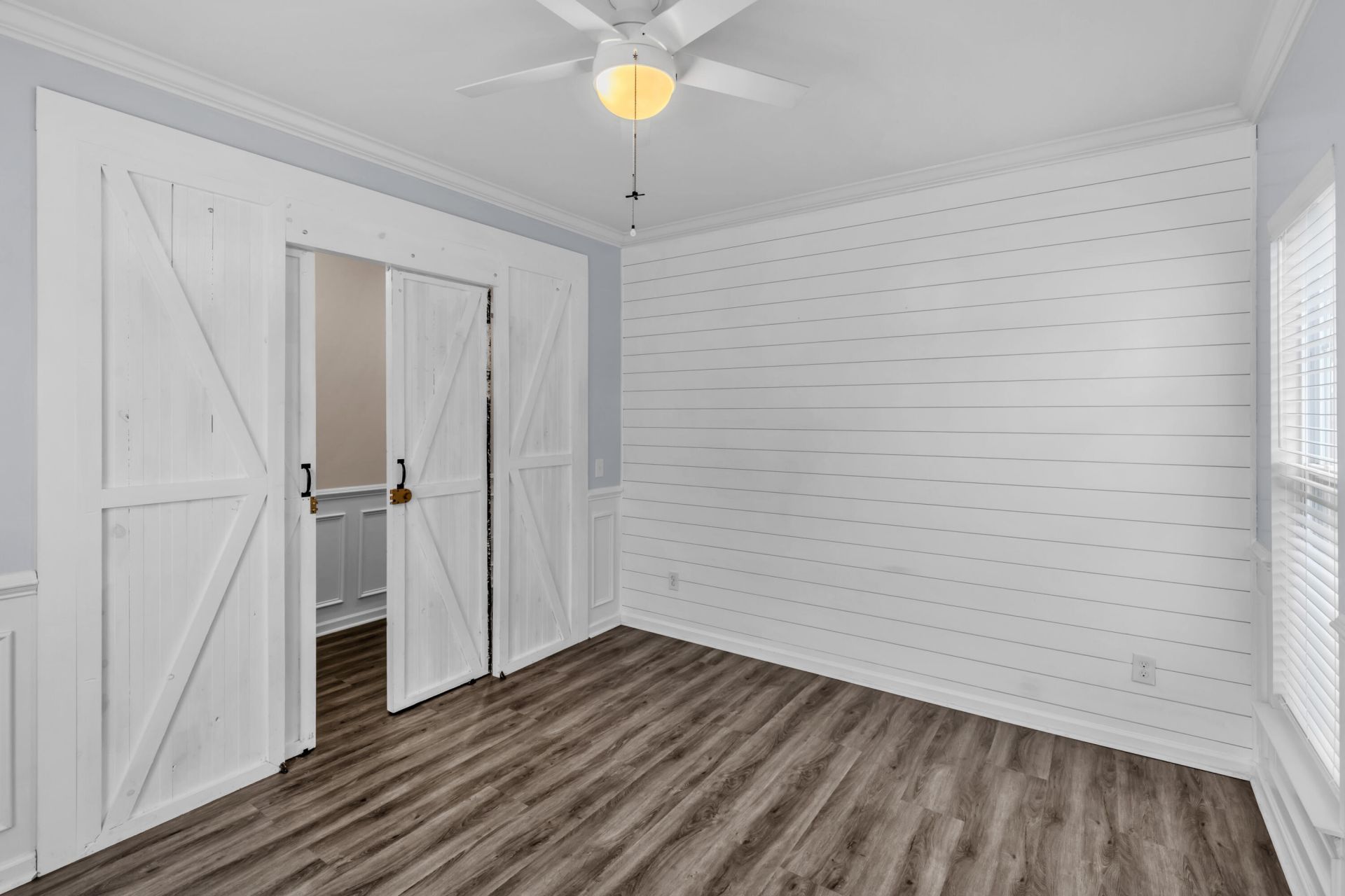 394 Sanctuary Park Drive Photo 19