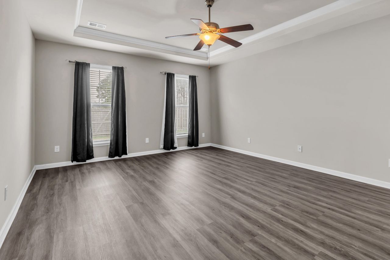 394 Sanctuary Park Drive Photo 20