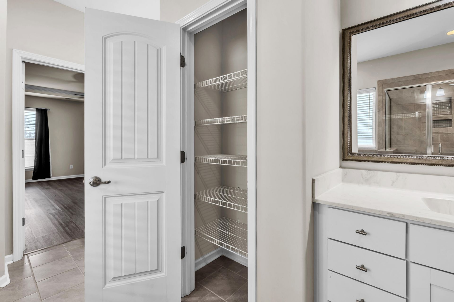 394 Sanctuary Park Drive Photo 27