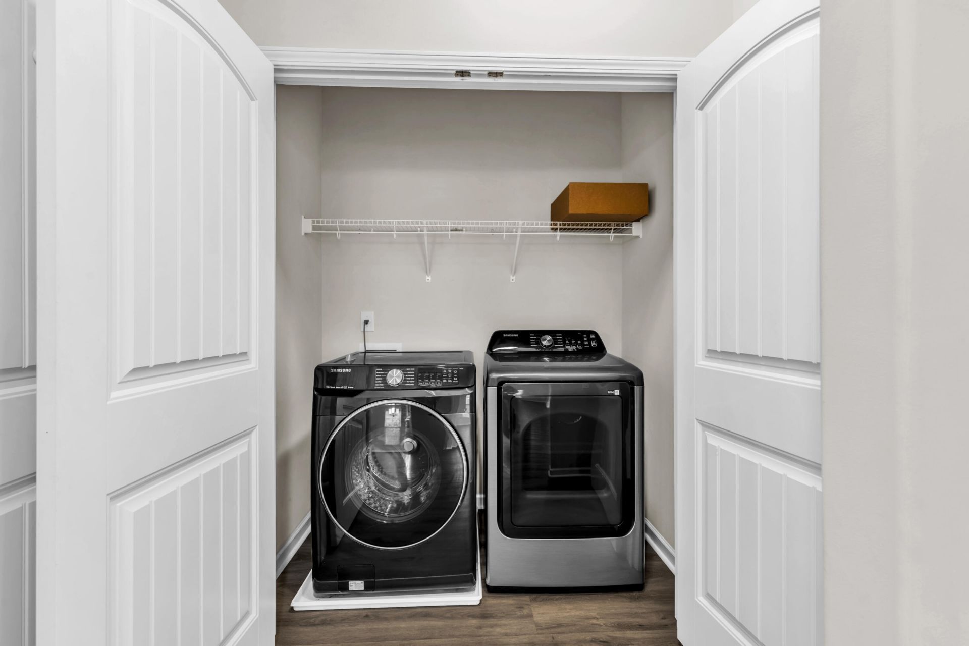 394 Sanctuary Park Drive Photo 30