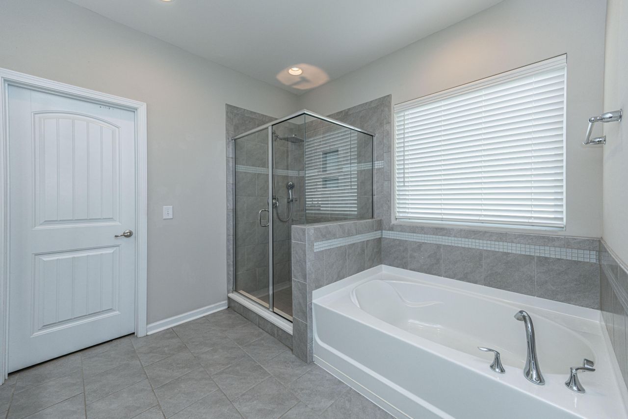 394 Sanctuary Park Drive Photo 31