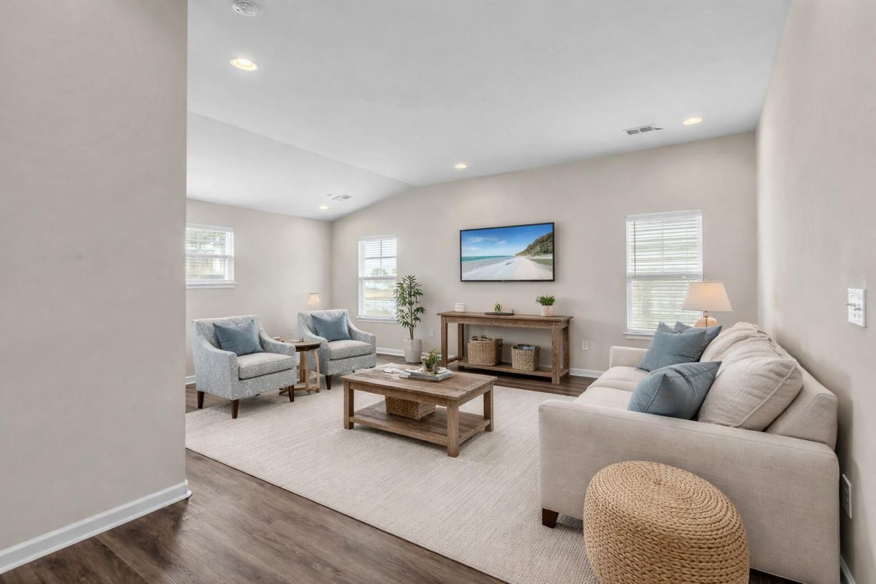 394 Sanctuary Park Drive Photo 34