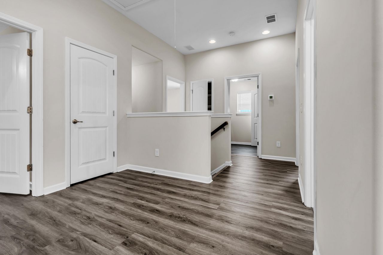 394 Sanctuary Park Drive Photo 34