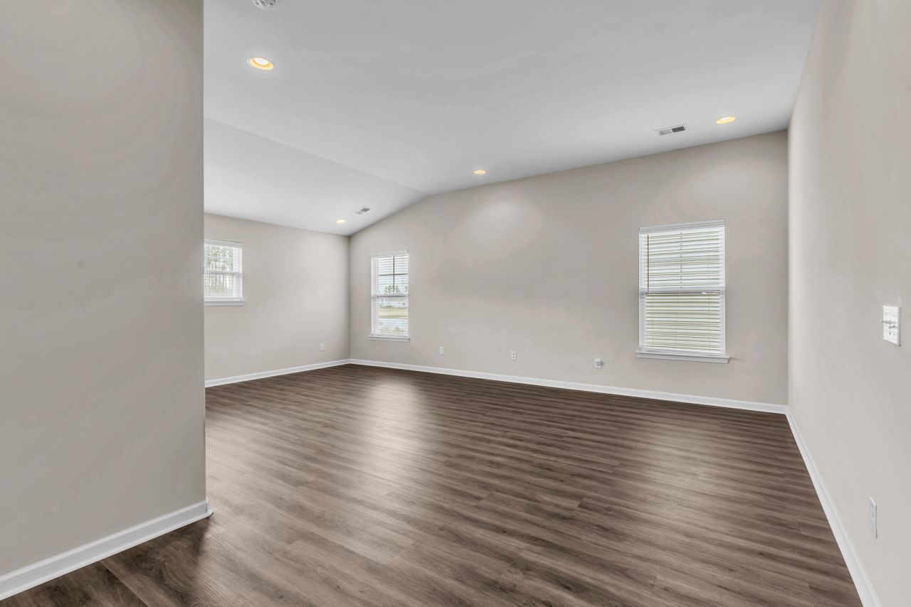 394 Sanctuary Park Drive Photo 36