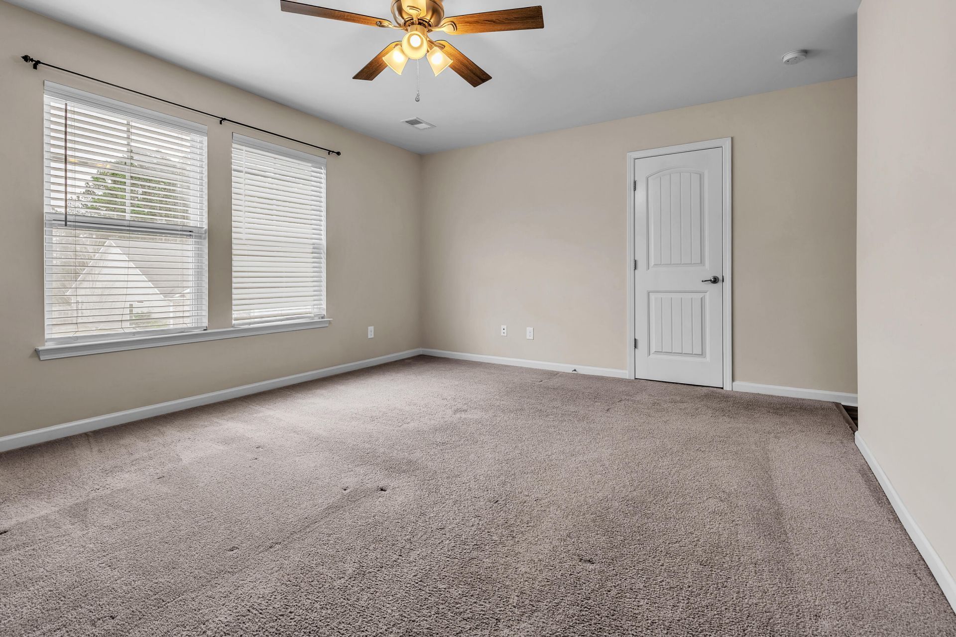 394 Sanctuary Park Drive Photo 38