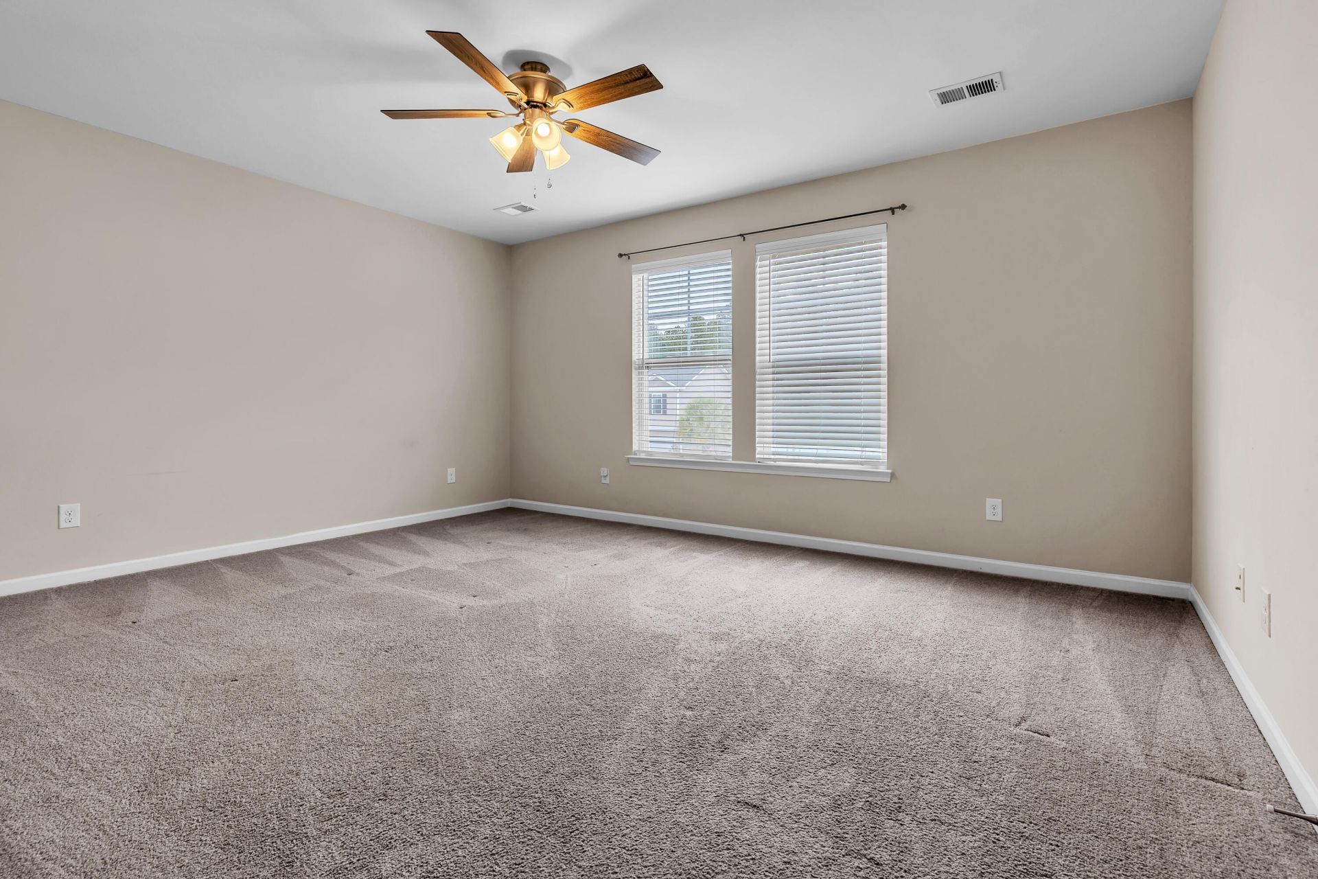 394 Sanctuary Park Drive Photo 39