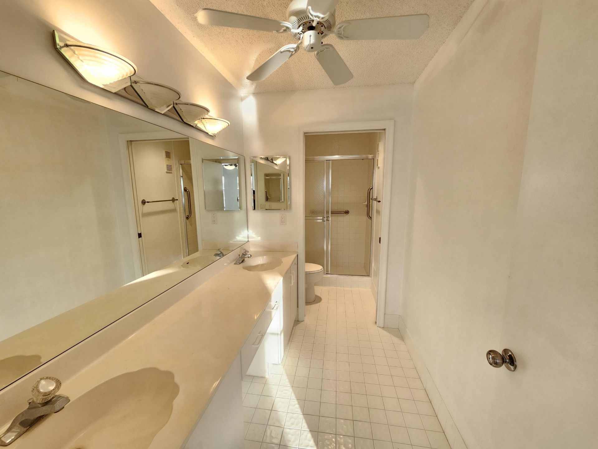 9637 Shadybrook Drive, Unit 201, Boynton Beach, FL 33437 Photo