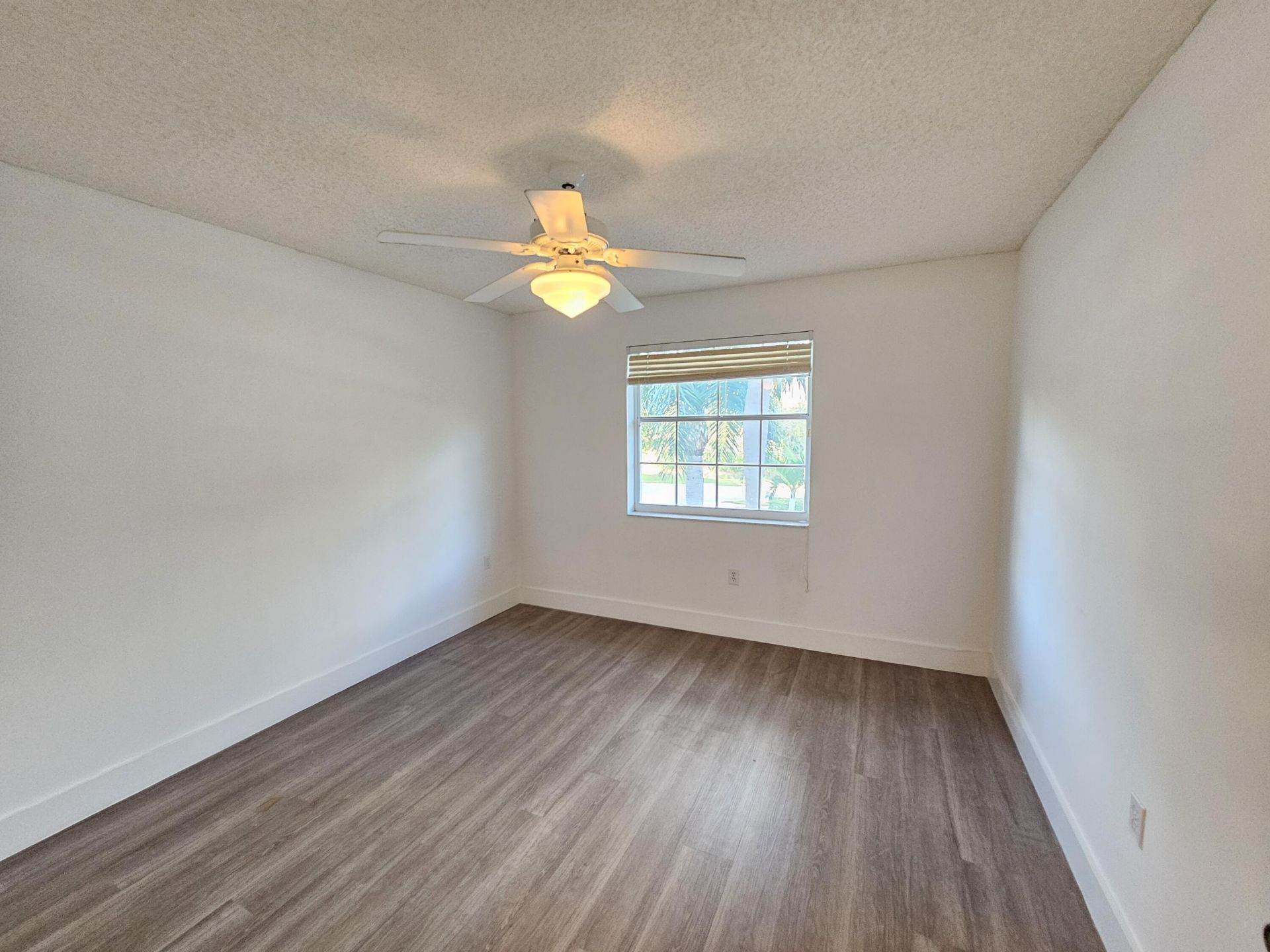 9637 Shadybrook Drive, Unit 201, Boynton Beach, FL 33437 Photo