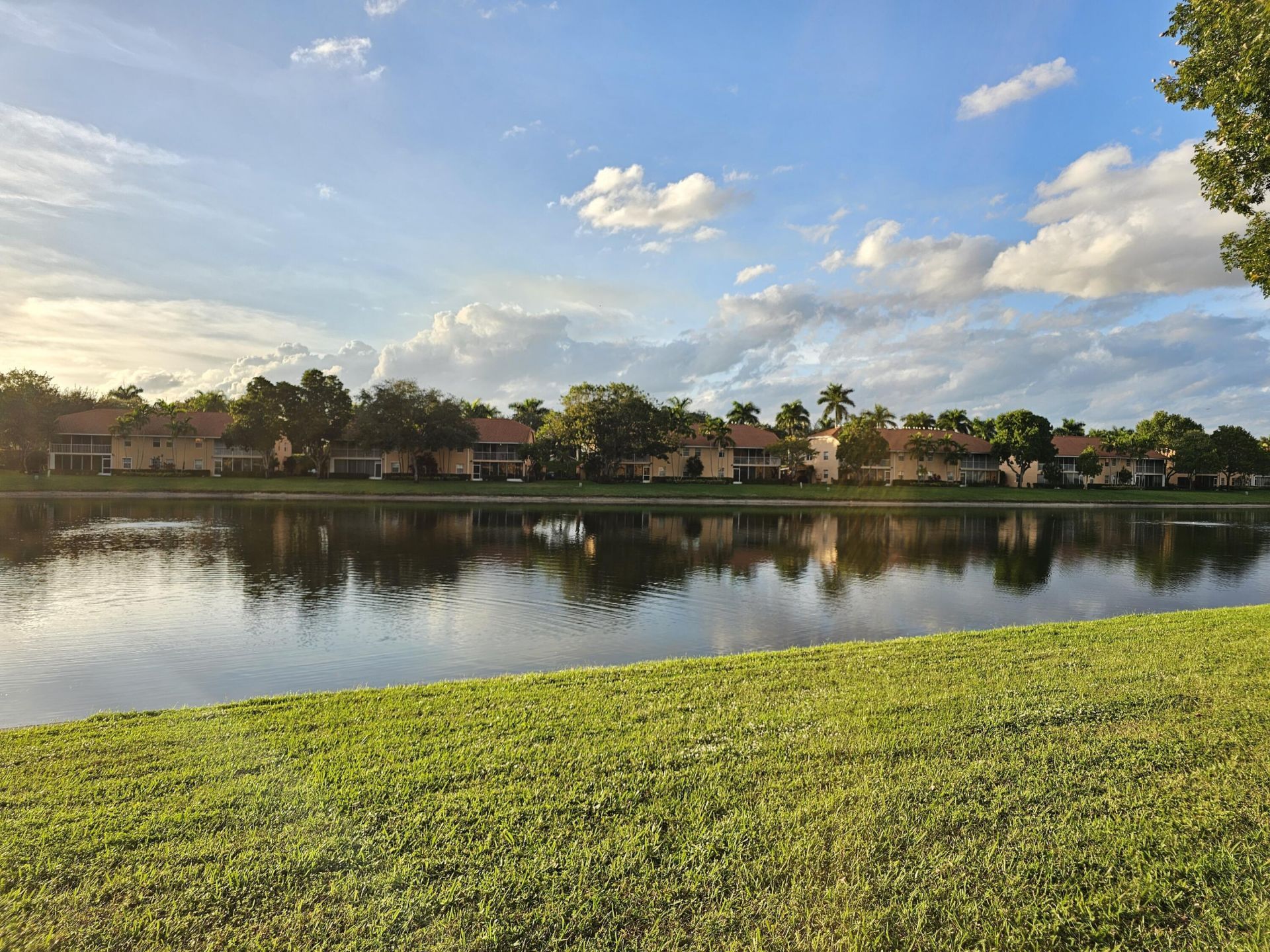 9637 Shadybrook Drive, Unit 201, Boynton Beach, FL 33437 Photo