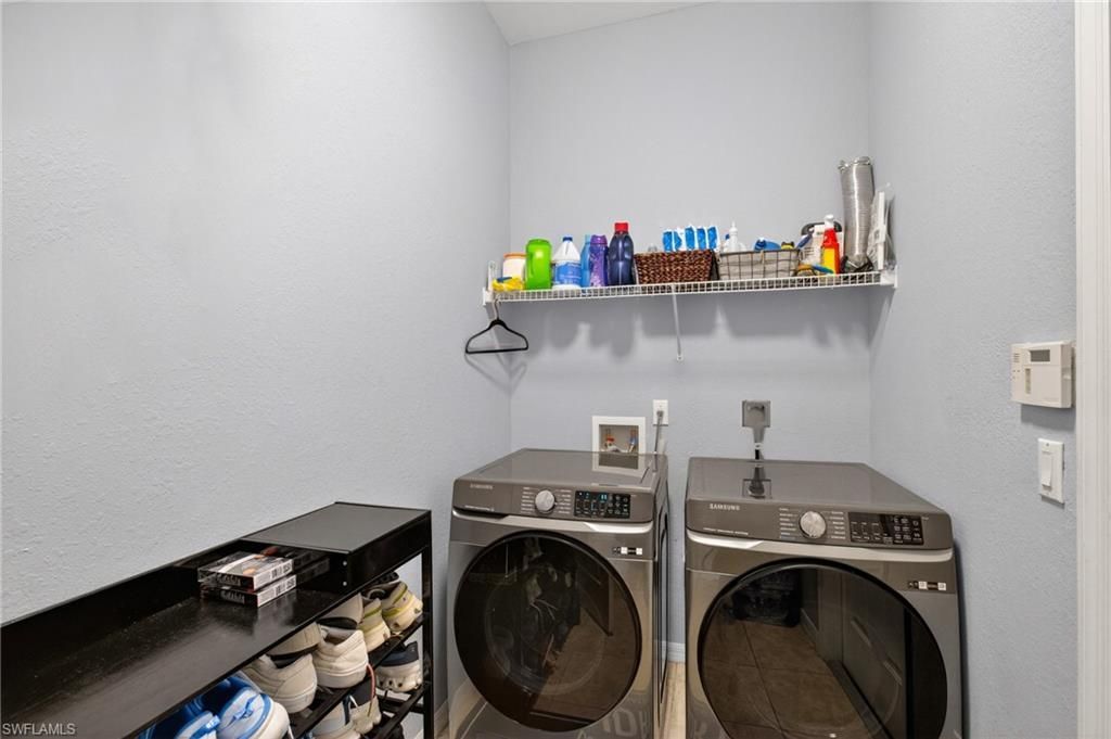 2524 Keystone Lake Dr, Cape Coral, FL 33909 Photo