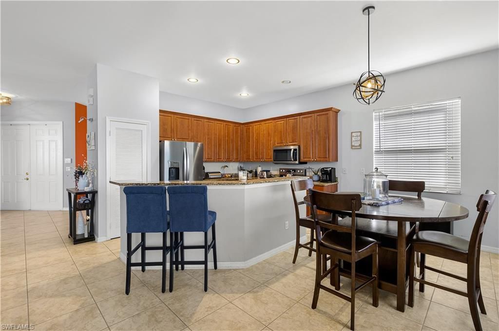 2524 Keystone Lake Dr, Cape Coral, FL 33909 Photo