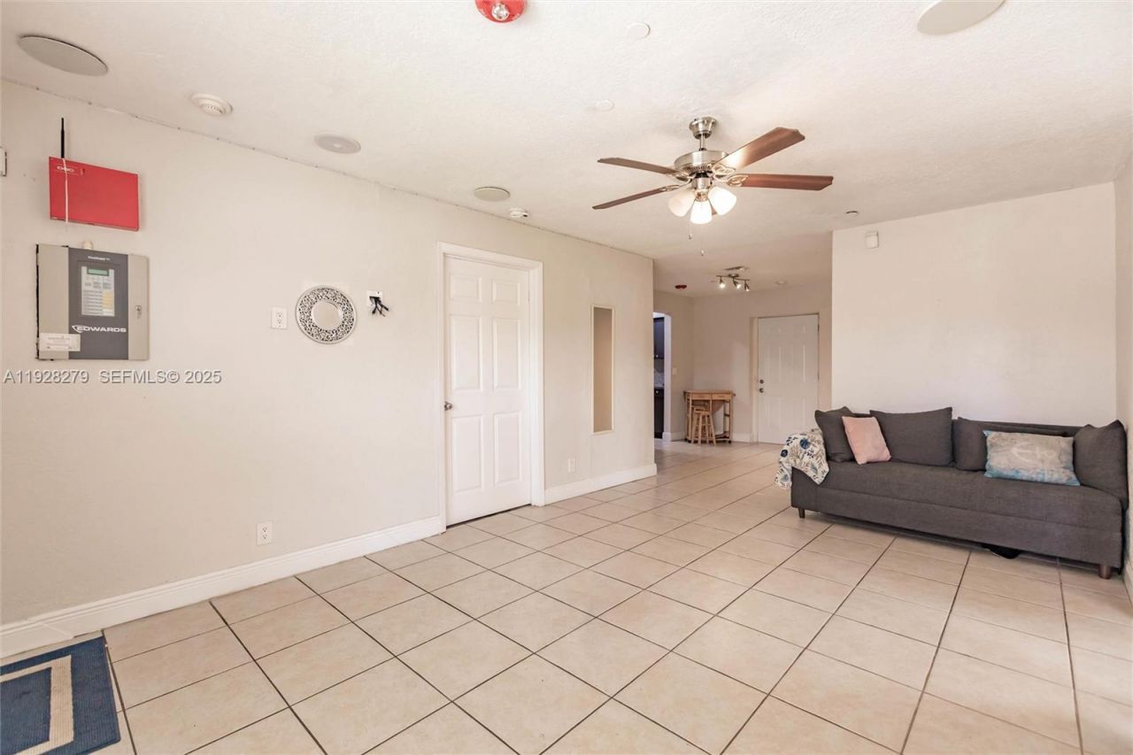 720 NW 38th Ave, Lauderhill, FL 33311 Photo