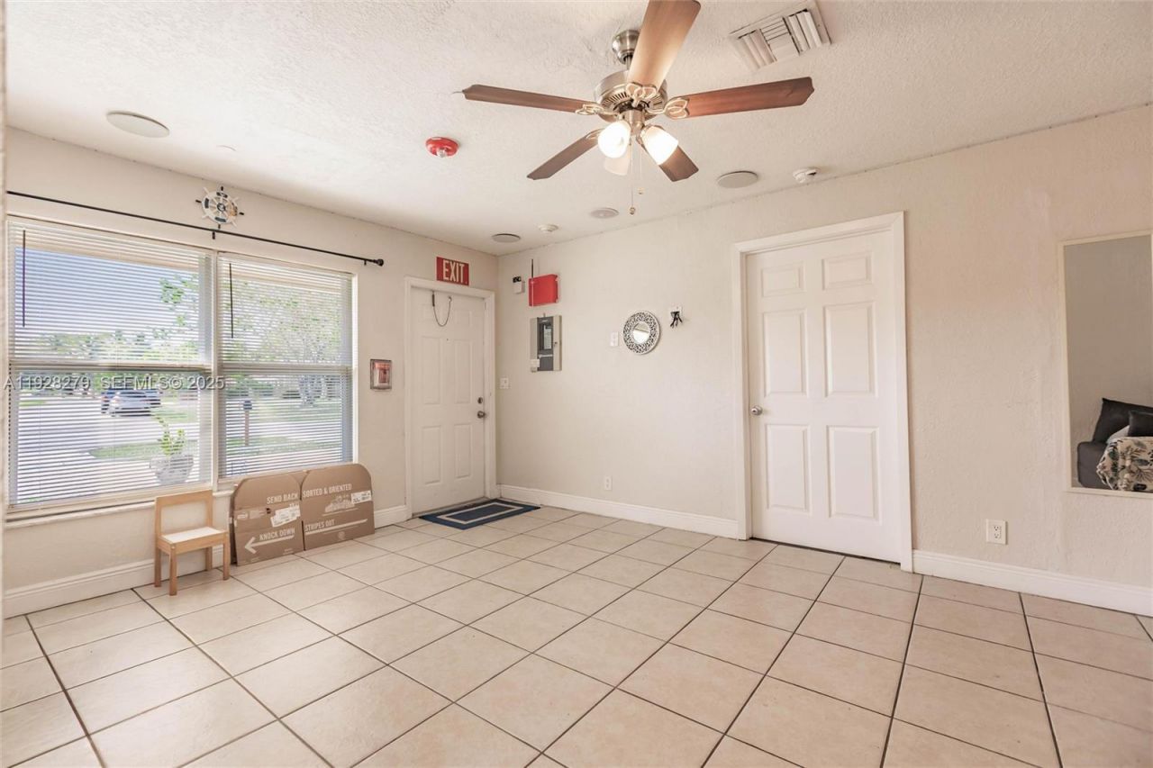 720 NW 38th Ave, Lauderhill, FL 33311 Photo
