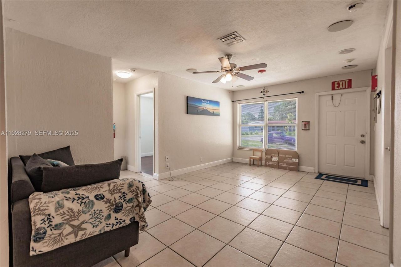 720 NW 38th Ave, Lauderhill, FL 33311 Photo