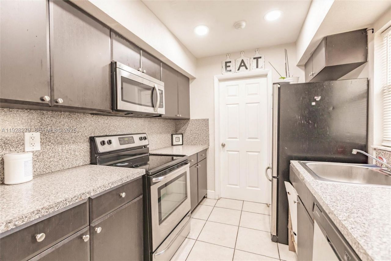 720 NW 38th Ave, Lauderhill, FL 33311 Photo
