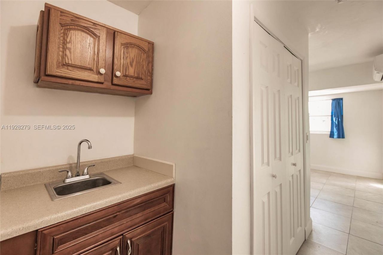 720 NW 38th Ave, Lauderhill, FL 33311 Photo