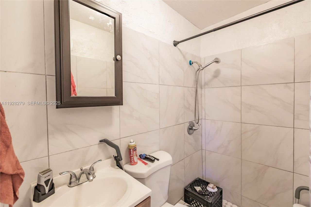 720 NW 38th Ave, Lauderhill, FL 33311 Photo