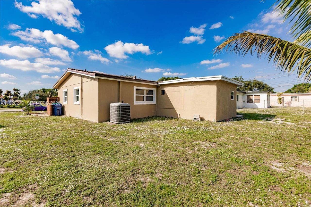 720 NW 38th Ave, Lauderhill, FL 33311 Photo