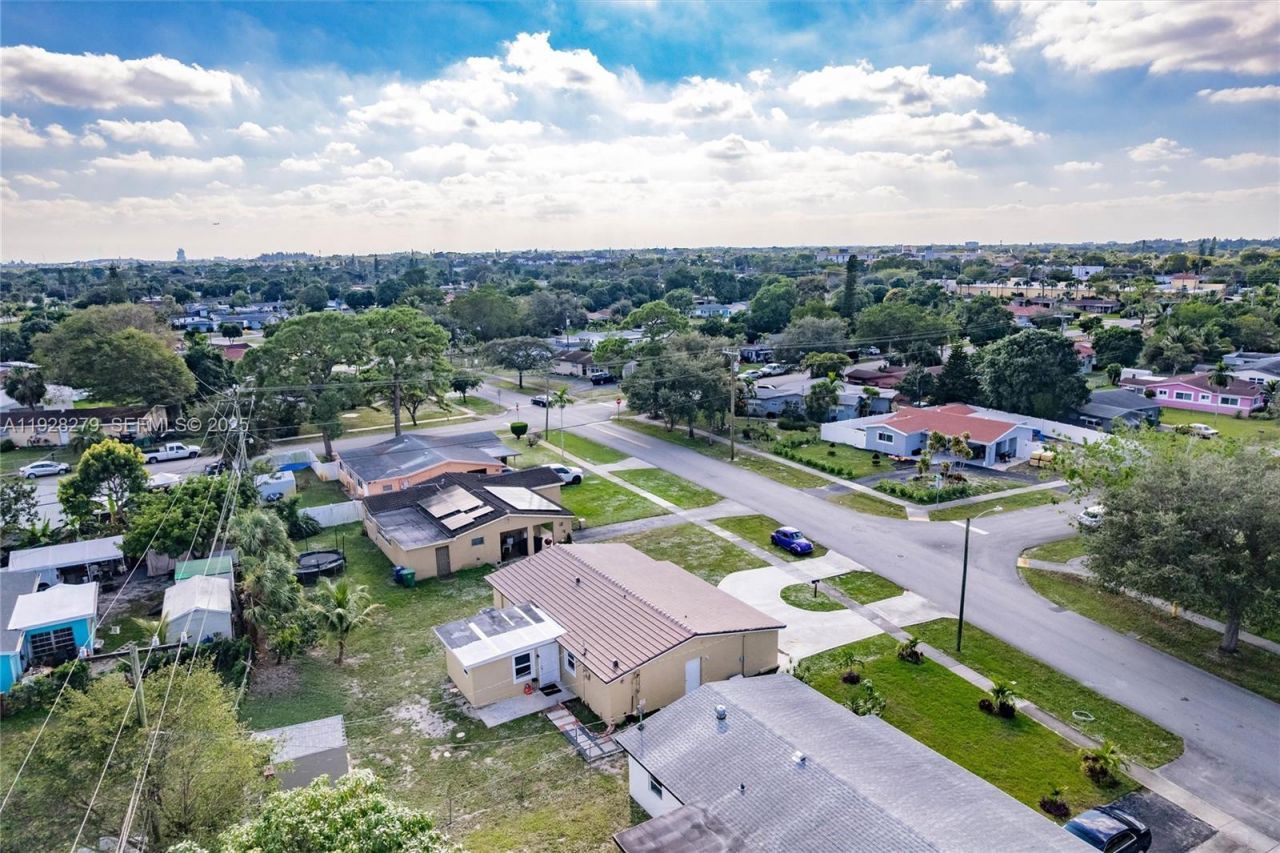 720 NW 38th Ave, Lauderhill, FL 33311 Photo