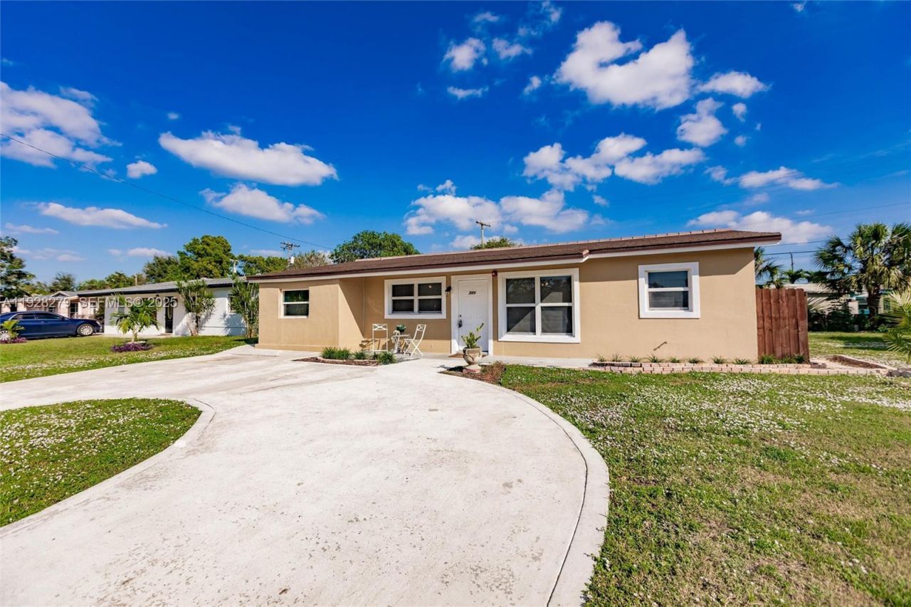720 NW 38th Ave, Lauderhill, FL 33311 Photo