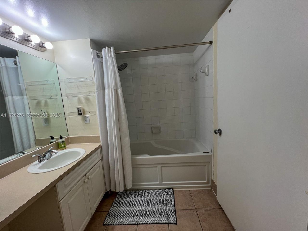 520 SE 5th Ave, Unit 2303, Fort Lauderdale, FL 33301 Photo
