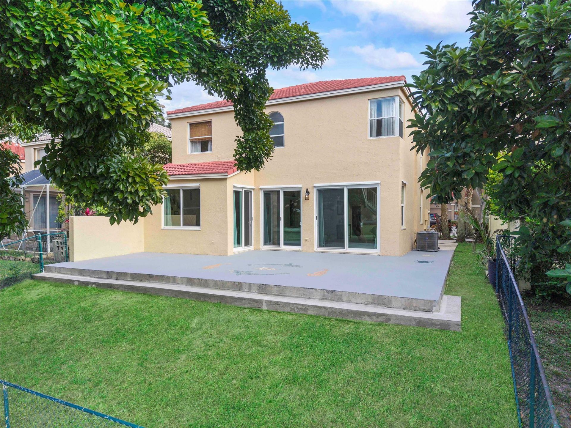 659 NW 88th Drive, Coral Springs, FL 33071 Photo